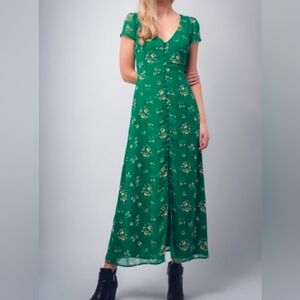 Floral Buttoned Maxi Dress